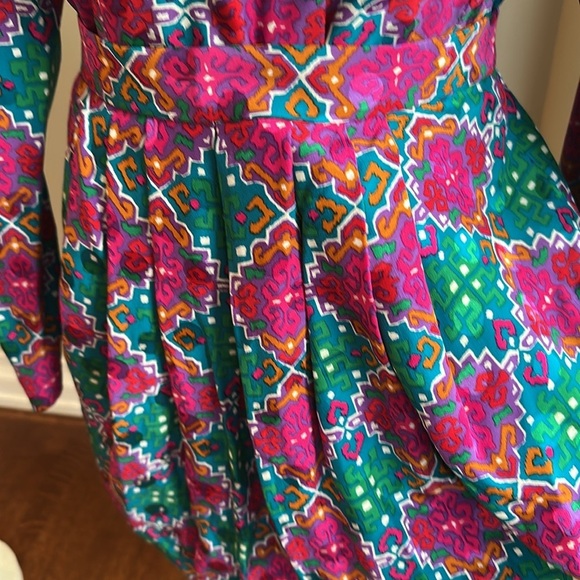 Vintage  100 %   Silk Joan Leslie 2-Piece Silk Set - Picture 4 of 9